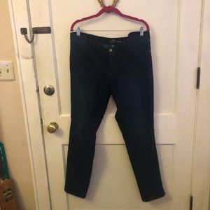New York & Company skinny jeans